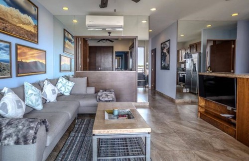 Romantic Zone Condo | Residences by Pinnacle - Luxury 2 bed, 2 bath Romantic Zone condo