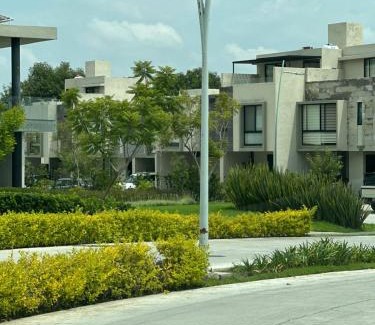 San Agustin House | Residencial Santa Anita