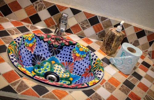 De Mexicanos Hostel | Rossco Hostel