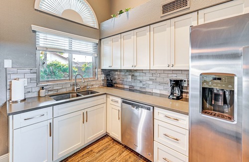 Warner Ranch House | Saltwater Pool & Grill: Tempe Retreat!