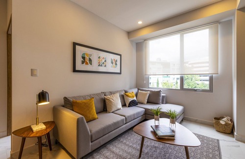 Santa Fe Apartment | SANTA FE Great 1 bedroom apartment fully equipped kitchen, housekeeping biweekly