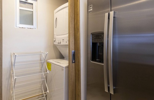 Santa Fe Apartment | SANTA FE Great 1 bedroom apartment fully equipped kitchen, housekeeping biweekly