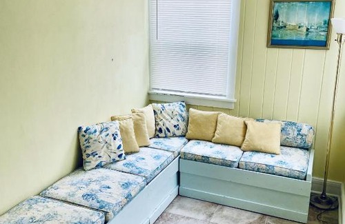 Northeast Virginia Beach House | Sea Home Short Walk to Beach