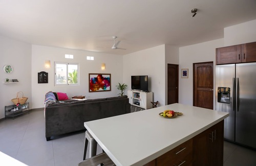 Cerritos Condo | SEEN ON HOUSE HUNTERS - Stylish 2 Bedroom + Private Rooftop + Pool