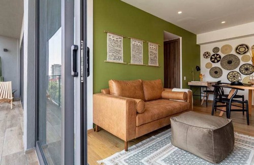 Hipodromo Condesa Apartment | Sensational 2BR wBalcony