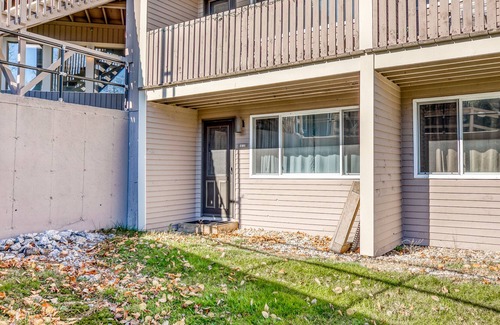 Sunday River Area Condo | Ski-in/ski-out condo w/ mountain views & access to a shared pool & hot tub!