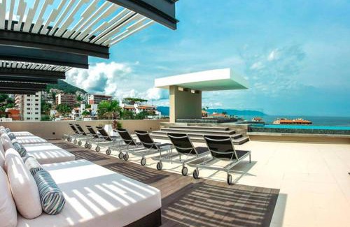 Emiliano Zapata Apartment | Skyloftpv by LOFT268