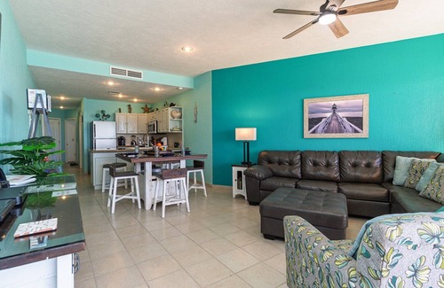 Sandy Beach Condo | Sonoran Sea W602 Nicely Decorated Oceanfront