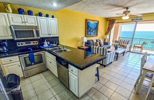 Puerto Penasco Condo | Sonoran Spa N603 - 1 BR Next to the Pool, High Speed Wi-Fi - Beachfront Upper Floor Luxury Condo