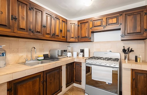 Puebla Historic Center House | Spacious House in the Heart of the City Center | 4 Bedrooms + Parking
