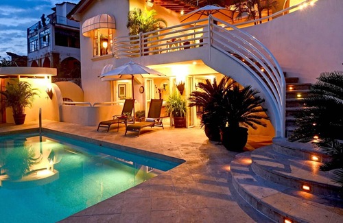 Downtown Puerto Vallarta Apartment | Stunning 8-bedroom villa located in the historic district of Puerto Vallarta.
