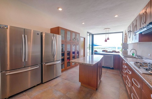 Akumal Villa | Stunning Caribbean View with Entrance to Yal-ku Lagoon Akumal