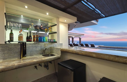 Pedregal Villa | Stunning & Stylish 11 bedroom Villa with Summer Weekly Promo and full staff!
