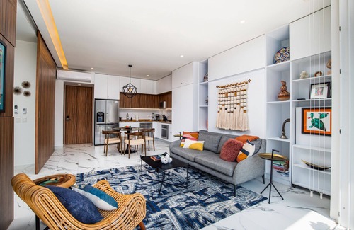 Emiliano Zapata Apartment | Stunning Super Studio at Avida! Awesome roofdeck!
