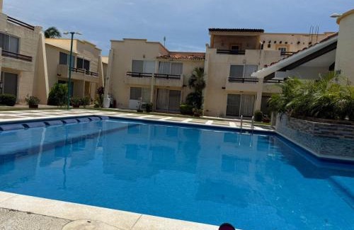 Granjas del Marques Apartment | Suite Villas Palmas Diamante