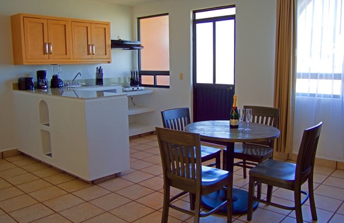 Cabo Bello Resort | Sunrock Hotel and Suites