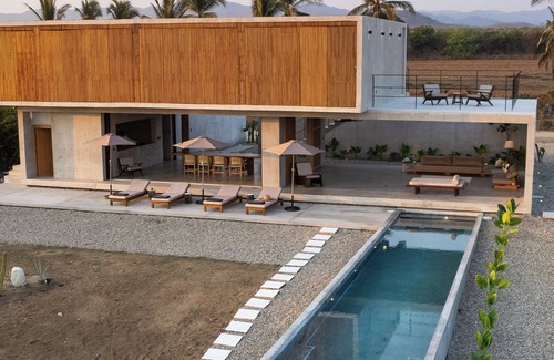 Barra de Colotepec House | Sunset Villa beachfront