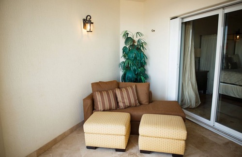 Zona Hotelera Condo | TBB 2402- BEAUTIFUL TWO BEDROOMS OCEAN FRONT