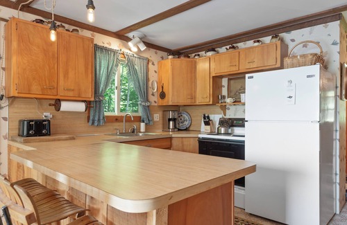 Rangeley Cabin | The Kennel Club - pet friendly, Beaver Mountain Lake