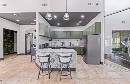 North Arlington Apartment | The Landry 326 | Spacious and Cozy 2 Bedroom 2bth