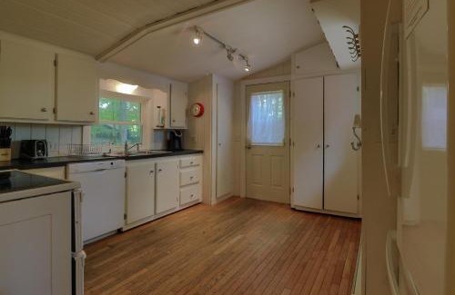 South Sanford House | The Retreat at Little Pond