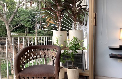 South Shore Hotel Area Condo | The Studio