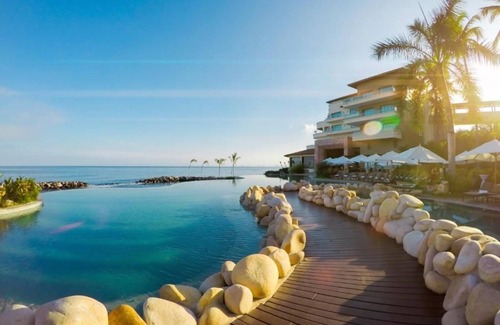 Amapas Condo | tnElite 5 Star Ocean Front Vacation Properties at Puerto Vallarta