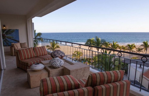 Zona Hotelera House | Tortuga Bay 2402 2 BR by Casago