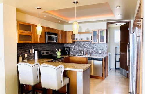 Puerto Penasco Condo | TRANQUIL BEACHFRONT RESORT WITH EDGELESS POOLS, HEATED SPAS, SAUNA