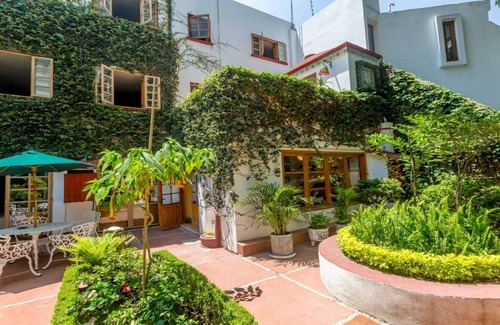 Del Carmen House | Very close to the House of Frida Kahlo!