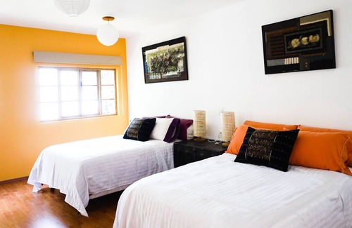 Del Carmen House | Very close to the House of Frida Kahlo!