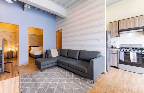 Zona Rosa Apartment | VH | Roma Nte | Apt | Balcony and Laundry Room | 311