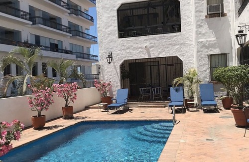 Emiliano Zapata Condo | Views, Location, Views