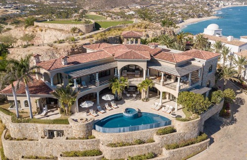 Palmilla Villa | Villa ∙ 6 bedrooms ∙ 12 guests
