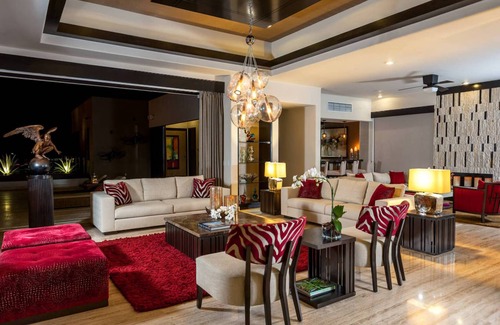 Cabo Bello Villa | Villa ∙ 7 bedrooms ∙ 14 guests