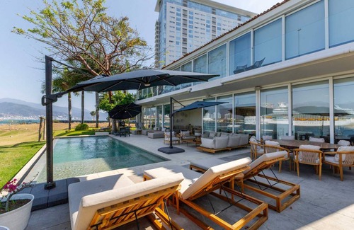 Marina Vallarta Villa | Villa ∙ 7 bedrooms ∙ 22 guests