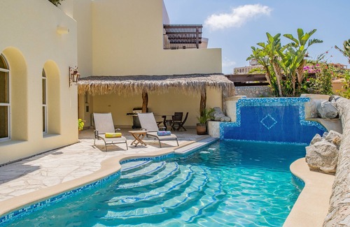 Pedregal Villa | Villa de la Luz - Sweet Pedregal Villa Steps to Kids Playground. Promos avail.