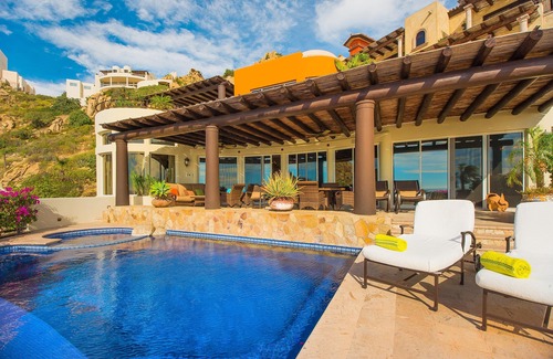 Pedregal Villa | Villa las Flores: Pacific Ocean Views & Elegant Style Pedregal. Promos Available