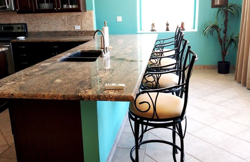 Colonia El Progreso House | Villa with Private Pool - 5 minutes to downtown Cabo San Lucas