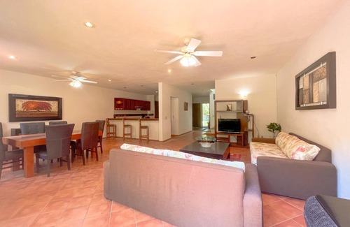 South Shore Hotel Area Apartment | Villas Plaza Mismaloya Beach AA4