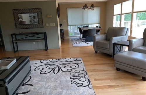 South Addition Apartment | Walking distance to downtown attractions and grocery store and coffee bakery.
