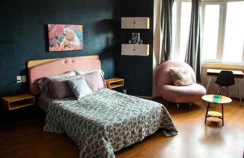 Zona Rosa Hostel | Wanderlust District