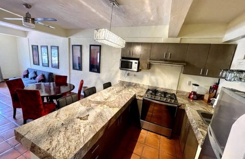 Las Glorias Apartment | Well located apartment in PV (Versalles)