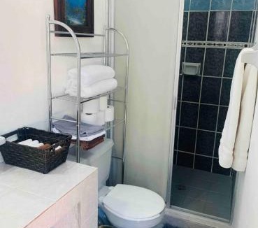 Emiliano Zapata Apartment | 07 Habitación Independiente en Zona Romántica a solo 3 cuadras de la playa