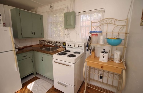 Southampton House | 1 Bdrm Country cottage #5 - Rosewood Cottages