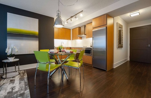 Toronto Entertainment District Apartment | 1 Bedroom/1 Bathroom Suite
