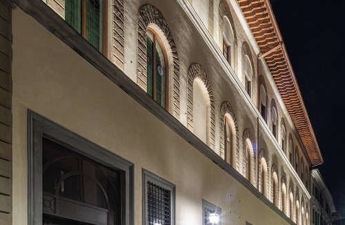 Duomo Apartment | 1-Bedroom Luxury Apartment 'Michelangelo' at Palazzo Portinari Salviati