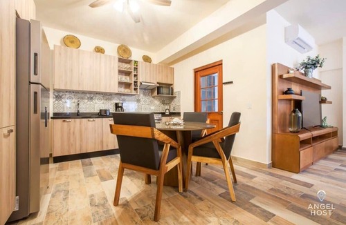 Esterito House | 1 Block to Malecón, Netflix, Beach Access
