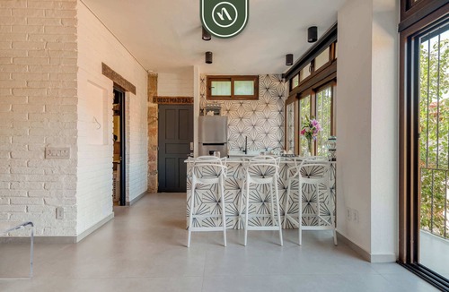 Conchas Chinas Apartment | 1 BR Mountain Retreat - 5 min to Beach - Pool