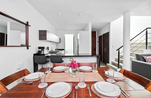 Valle Dorado House | 10 Minutes from the Beach! House ideal for Families Max 8 people.dog friendly.